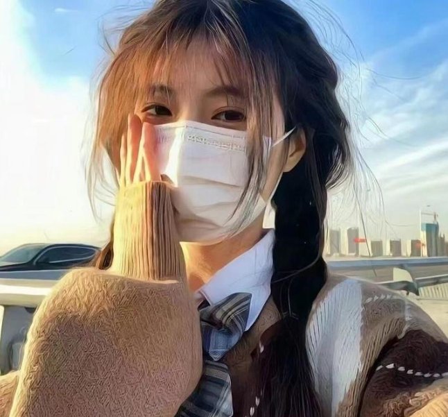穿条纹衣的男孩