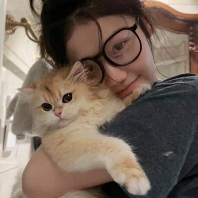 穿越系统搞错位面，被关小黑屋十万年